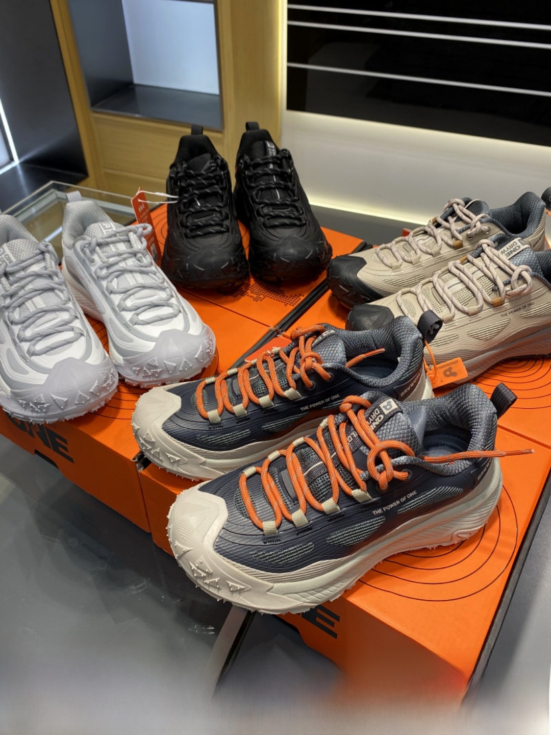 アウトドアアドベンチャーシリーズ 厚底スポーティカジュアルシ - Outdoor Adventure Series のレビューと価格