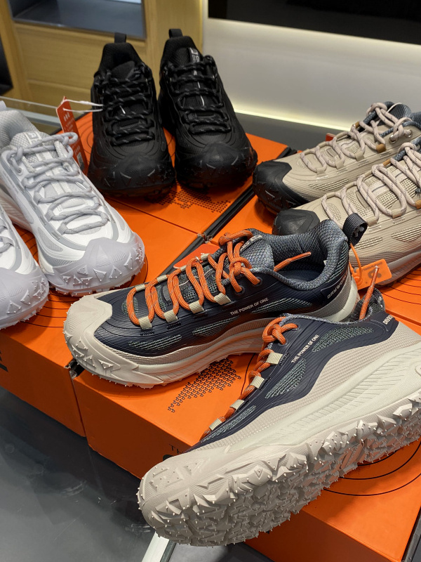 アウトドアアドベンチャーシリーズ 厚底スポーティカジュアルシ - Outdoor Adventure Series のレビューと価格