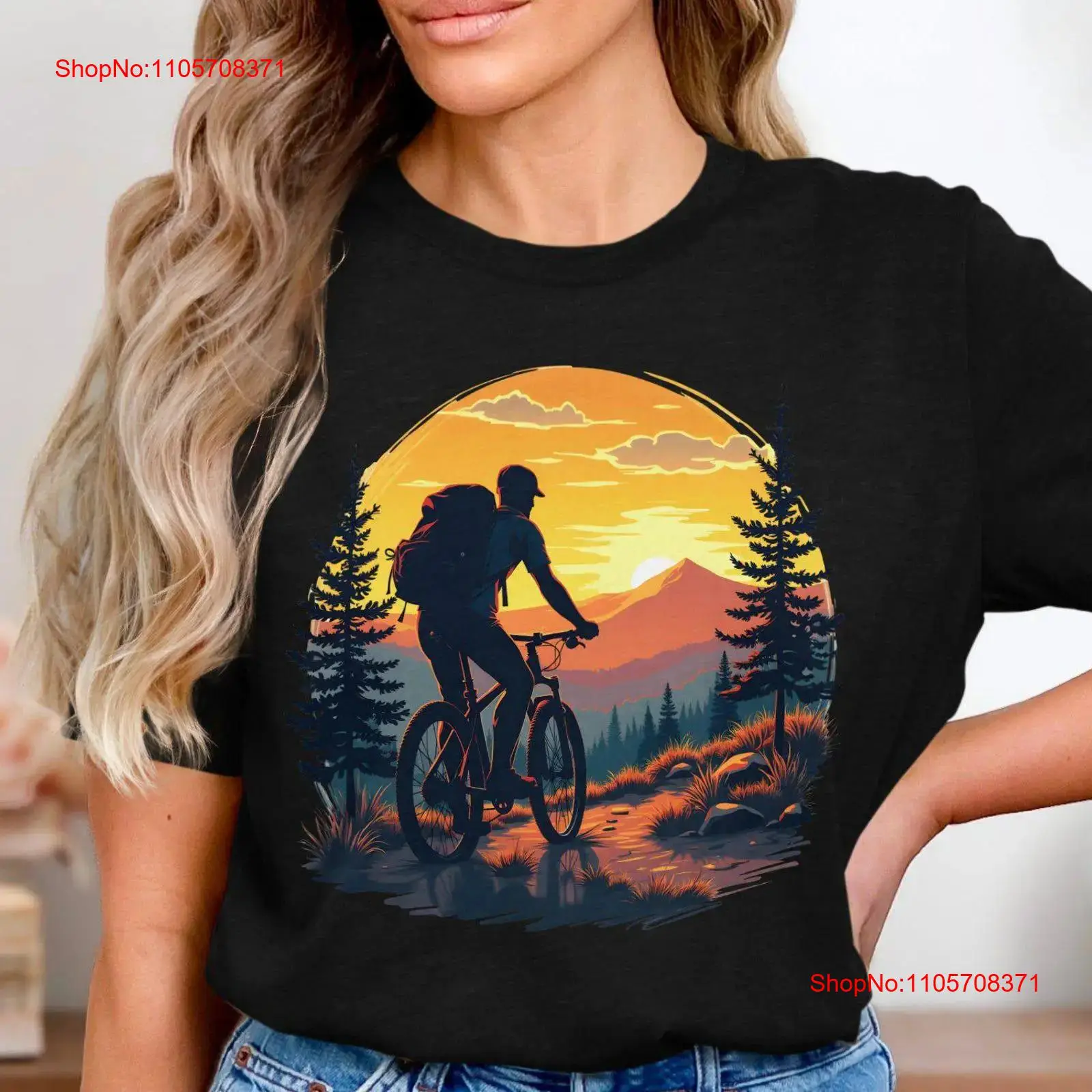 サンセット時のマウンテンバイクに乗る Tシャツ セーター ア - Outdoor Adventure At のレビューと価格